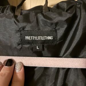 PrettyLittleThing Elegant olive green winter vest